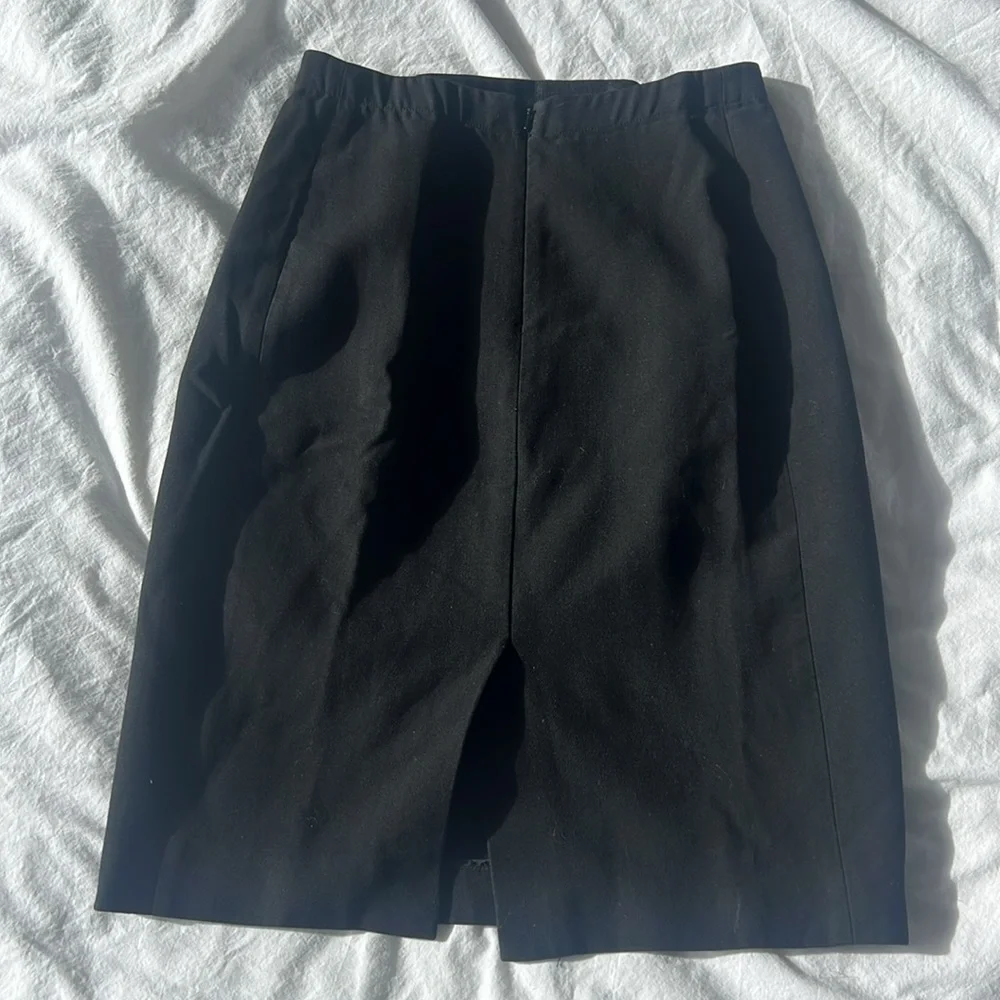 Babaton black skirt size 2 - Picture 3 of 3